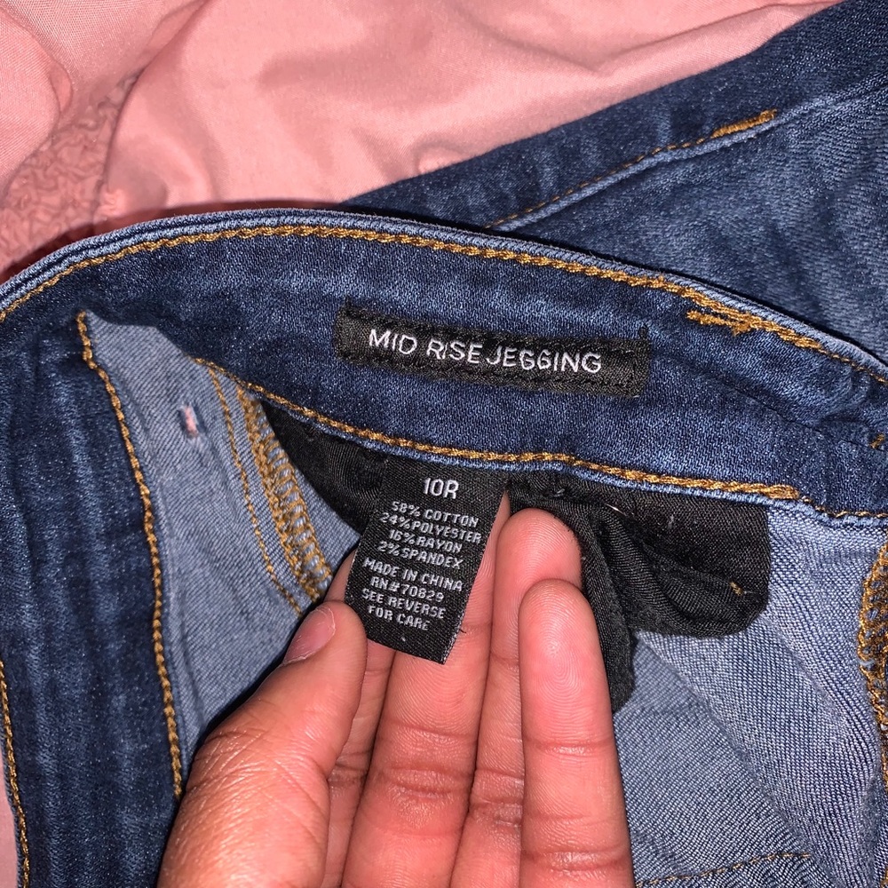 Mid Rise Jegging - Picture 2 of 5